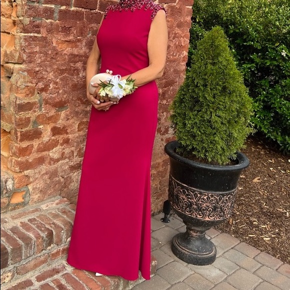 Badgley Mischka Beaded Mock Neck Gown - Picture 9 of 9